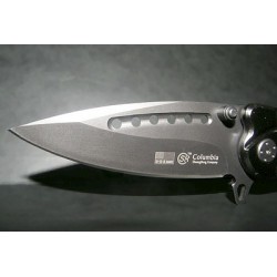 Couteau SR Columbia noir mat avec une lame large ultra résistante