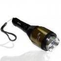 Lampe torche LED ultra puissante waterproof - portée 250 mètres